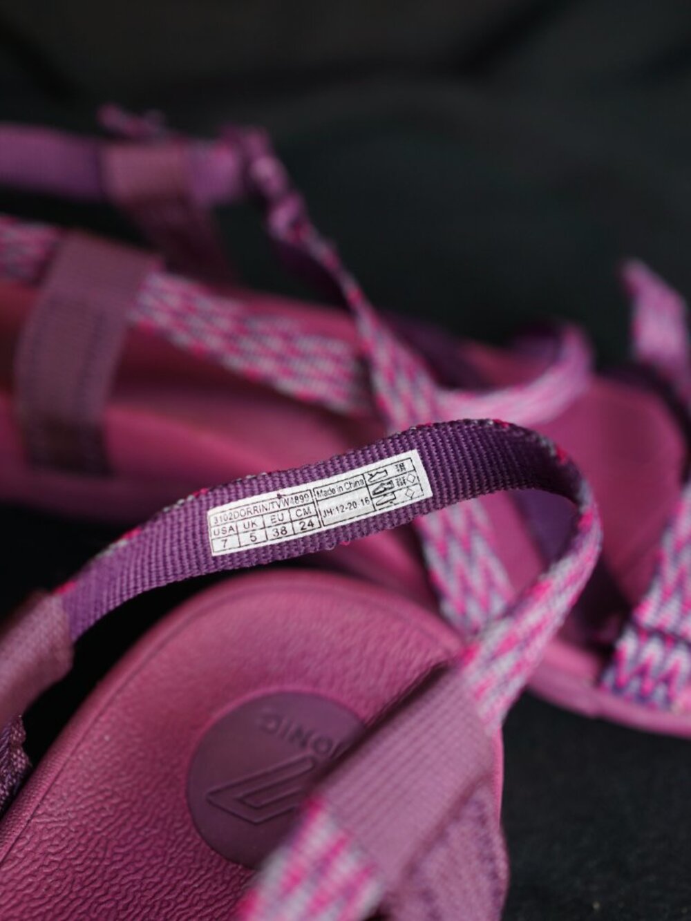 Vionic Sage Dorrin Berry Pink Purple Orthopaedic Sport Sandals Size 7 - Picture 4 of 5